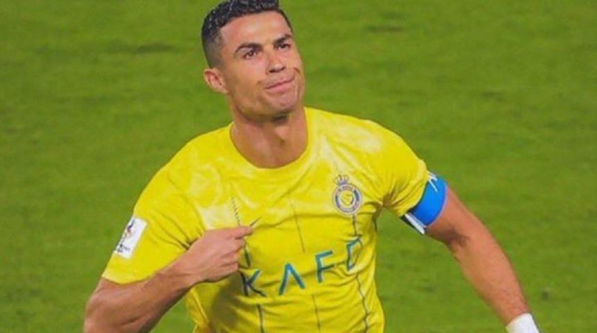 Cristiano Ronaldo'dan fizik kurallarını zorlayan gol! Belki de kariyerinin en güzel golünü attı