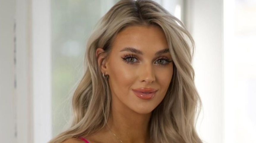 Sosyal medya fenomeni Veronika Rajek'in ceketinin fermuarı kapanmadı! O anları Instagram'dan paylaşınca olay oldu