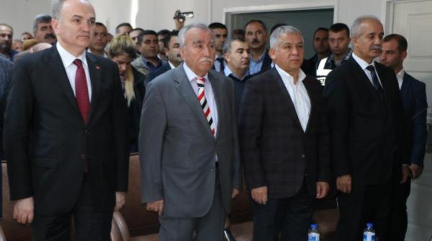 Bakan &Ouml;zl&uuml;: 2019 T&uuml;rkiye i&ccedil;in kader yılı olacak