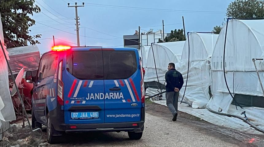Antalya'da kadın cinayeti! Av tüfeğiyle vurulmuş bulundu: Oğlu ve kocası gözaltında