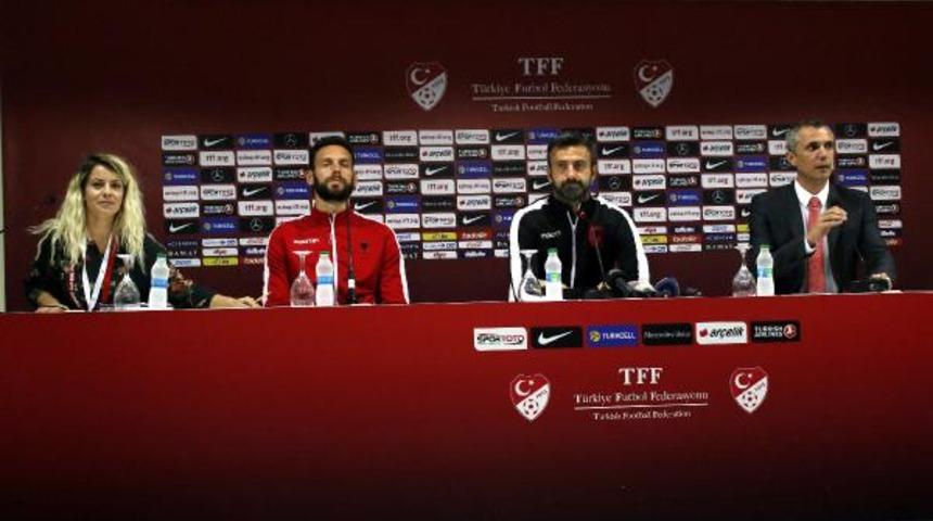 Arnavutluk kalecisi Berisha: "T&uuml;rk futbolcudan korkum yok"