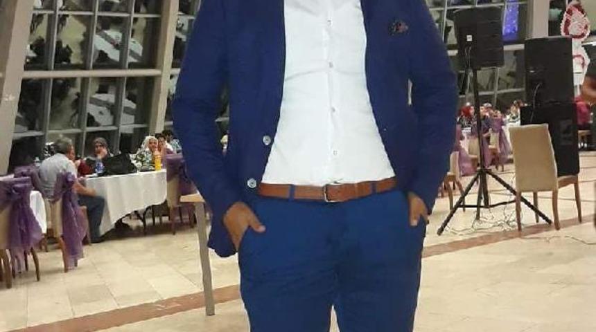 Uzman &ccedil;avuş arkadaşını 'Otomobili &ccedil;ek' deyip, k&uuml;frettiği i&ccedil;in &ouml;ld&uuml;rd&uuml;