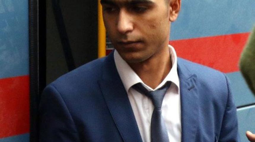 Annesine şiddet uygulayan babasını &ouml;ld&uuml;ren sanığa 15 yıl hapis