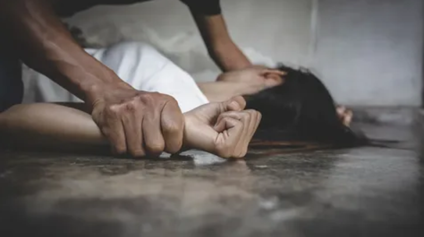 Felçli kadına cinsel saldırı! Her satırı iğrenç: 'Bacaklarını okşadım, yüzünü öptüm...'