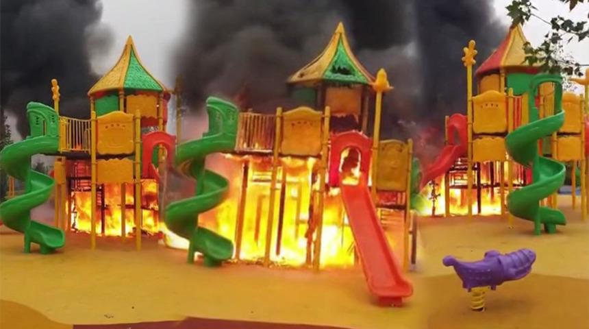 Gaziantep'te dehşet dolu anlar! Çocuk parkı alev alev yandı