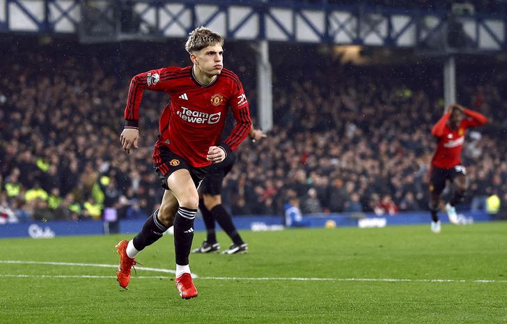 İnanılmaz: İngiltere'de sezonun golü atıldı! Alejandro Garnacho'dan akrobatik vuruş, Cristiano Ronaldo'ya selam G5