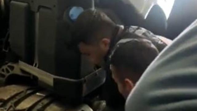 Esendere Gümrük Kapısı'ndan yurda giren 2 araçta 119,7 kg uyuşturucu ele geçirildi