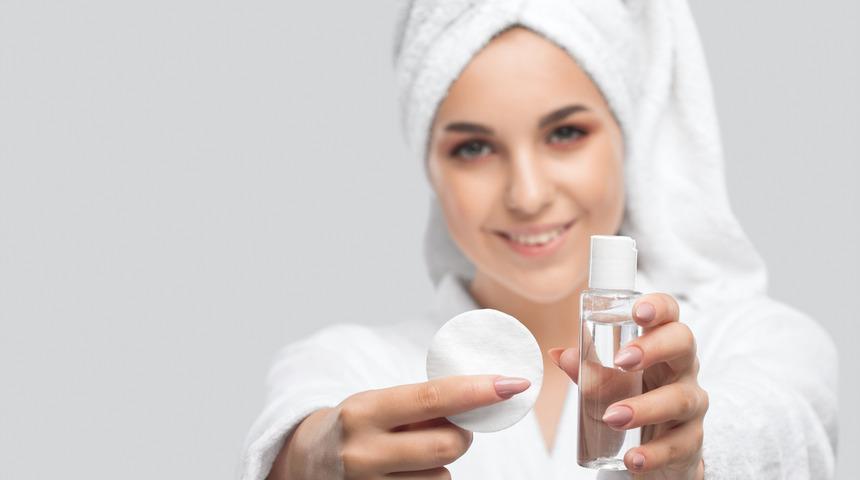 Etil alkol yüze sürülür mü? Etil alkol günlük hayatta ciltte nasıl kullanılır?	