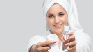 Etil alkol yüze sürülür mü? Etil alkol günlük hayatta ciltte nasıl kullanılır?	