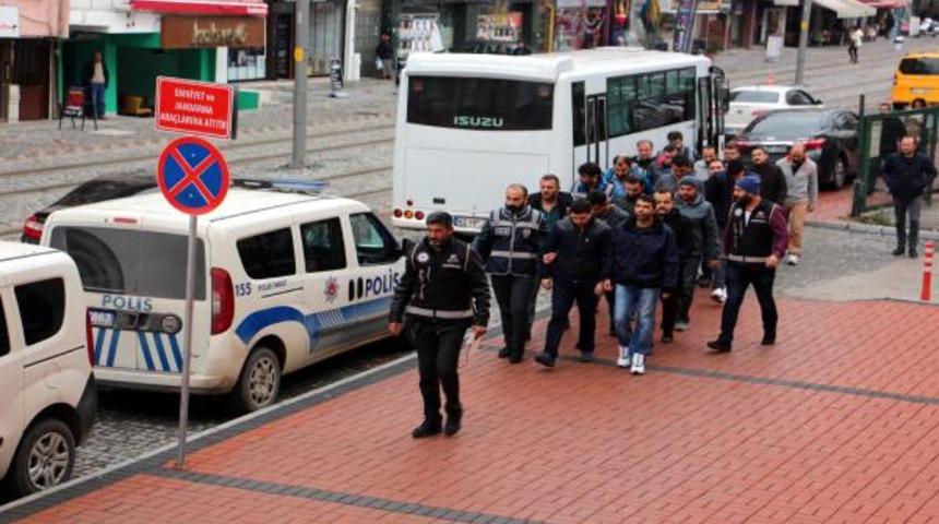 FET&Ouml;'n&uuml;n TSK yapılanmasında 16 ş&uuml;pheli adliyede