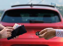 ‘Ellerinde ciddi şekilde güç var…’ Sıfır otomobilde fiyatlar liste fiyatının da altına düştü! 2023-2024 model fark etmiyor, Ocak sonrası yüzde 3 daha fazla…