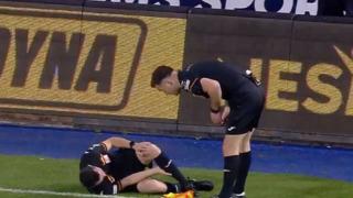 Başakşehir-Pendikspor maçında yardımcı hakem Cemil Tunç sakatlandı ve kendini yere bıraktı!