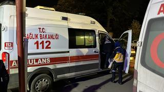 Baba ve oğlu demir sopayla sağlık çalışanlarına saldırdı! 3 personel yaralandı