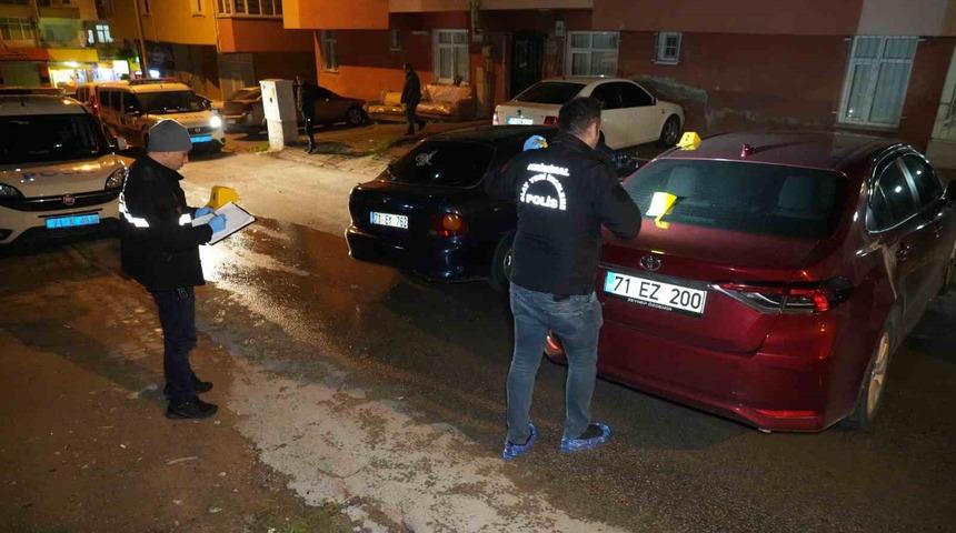 Tartıştığı genci sokak ortasında vurdu