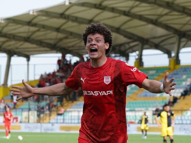 Pendikspor'da Erencan Yardımcı gollerine devam ediyor! Son 9 maç 10 gol... 'Sen makinasın makina' 