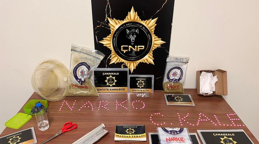 Çanakkale'de uyuşturucu operasyonunda yakalanan 5 zanlı tutuklandı