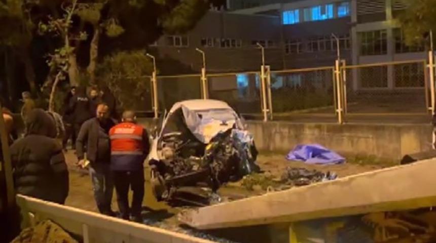 İzmir’de belediye otobüsü ile otomobil kafa kafaya çarpıştı: 1 ölü, 2 yaralı