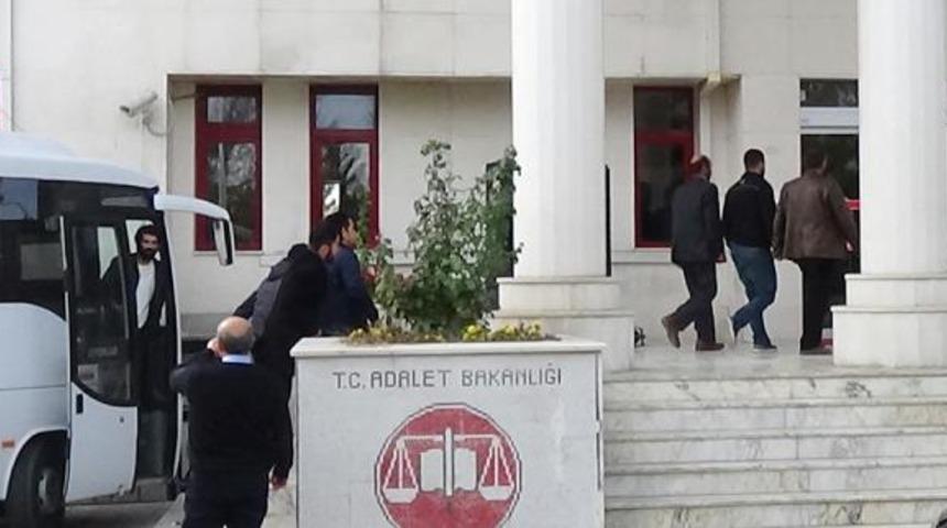 Afyonkarahisar'da FET&Ouml; operasyonu: 17 g&ouml;zaltı