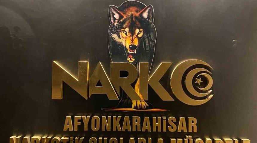 12 adet peçeteye emzirilmiş bonzai isimli uyuşturucu ele geçirildi