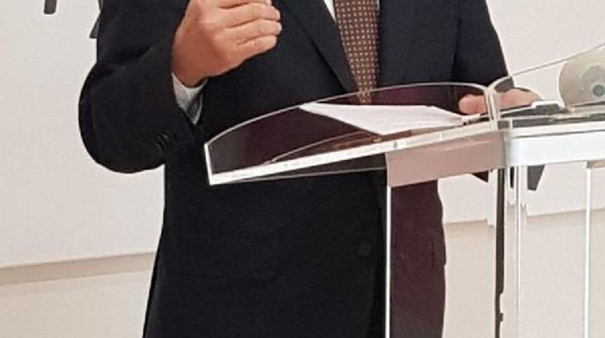 &Ccedil;ıray: AK Parti g&uuml;c&uuml;n&uuml; dış desteklerden aldı