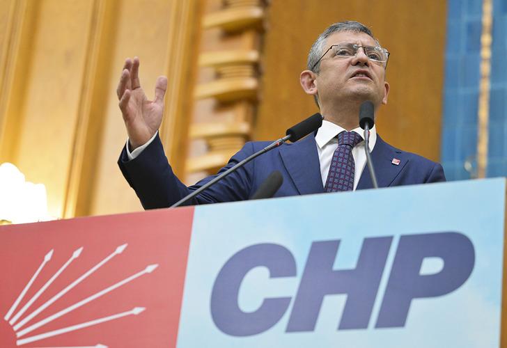 İYİ Parti karıştı, CHP yenilendi! Siyaset gündemi ittifaka kilitlenmişken Özgür Özel'den çok konuşulacak davet