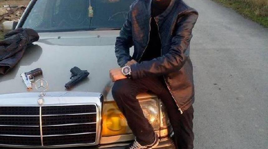 Liseli Ersin'i, k&uuml;f&uuml;r ettiği i&ccedil;in &ouml;ld&uuml;rm&uuml;ş