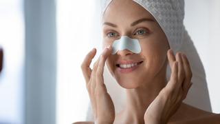 Siyah nokta neden olur, nasıl geçer? Siyah noktalara ne iyi gelir?