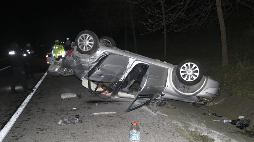 Kocaeli'de takla atan otomobilin sürücüsü yaralandı
