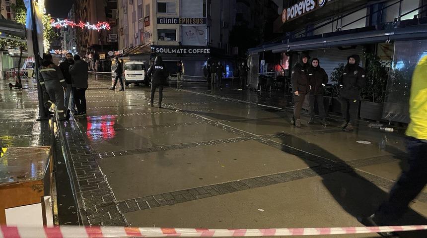 İzmir'de elektrik onarım çalışmaları sırasında doğal gaz borusu patladı