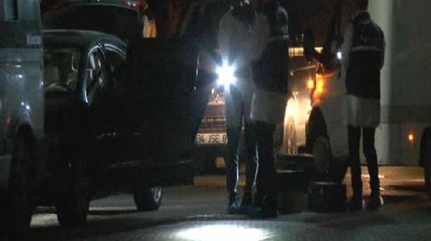 Avcılar'da boğazı kesilmiş halde erkek cesedi bulundu