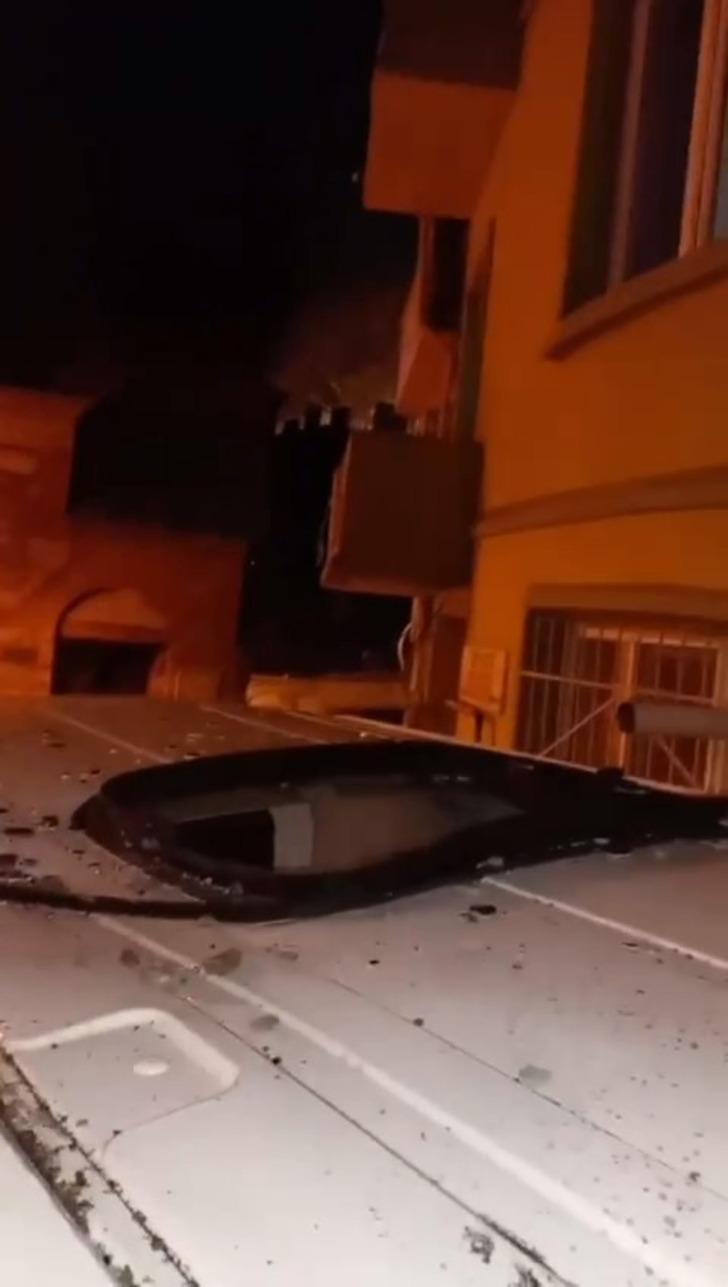 Yer: Şiddetli lodos fırtınasının vurduğu Bursa! Minibüsün içine evin bacası düştü G1