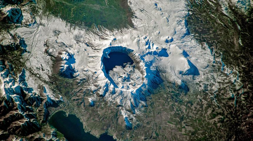 NASA astronotu uzaydan Nemrut ve Tatvan’ı fotoğrafladı, kaymakam çağrı yaptı: "Herkesi davet ediyoruz"