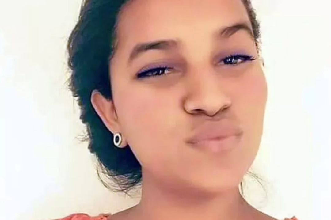 Sokakta g&ouml;rd&uuml;ğ&uuml; falcı "&Ccedil;ok fazla &ouml;mr&uuml;n kalmadı" dedi! Birka&ccedil; saat sonra hayatını kaybetti... &Ouml;l&uuml;m&uuml;n&uuml;n sır perdesi zehirli &ccedil;ikolatayla &ccedil;&ouml;z&uuml;ld&uuml;