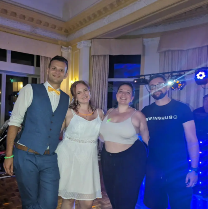 İtirafları sosyal medyanın gündemine yerleşti! "Düğün gününde kocam ve ben bir nedimeyle üçlü ilişki yaşadık" G1