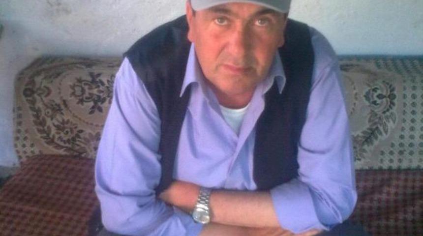 Evin damında kendini astı