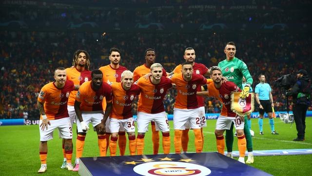 Galatasaraylı Hakim Ziyech, Şampiyonlar Ligi'nde haftanın 11'inde yer aldı! Manchester United maçının da oyuncusu seçilmişti