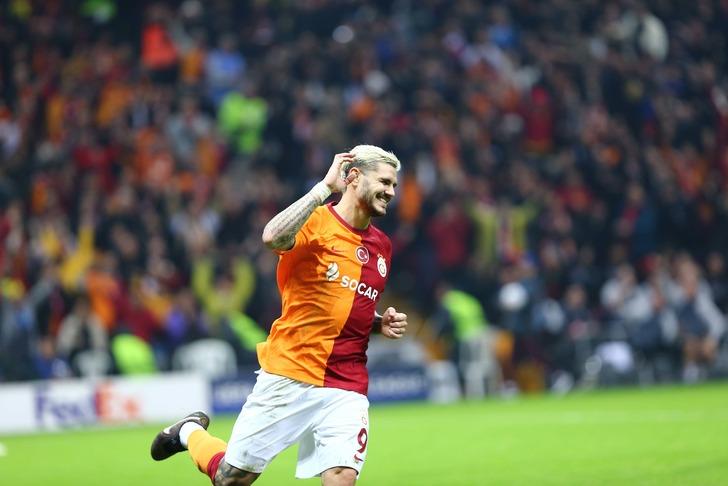 Galatasaray'ın tarihi geri dönüşü sonrası İngiliz basını Manchester'ı yerden yere vurdu! ''Cehenneme gideceklerini biliyoruz'' G4