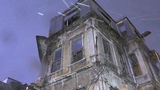 Sultanahmet'te tarihi binada çökme! 'Deprem oluyor zannettik'