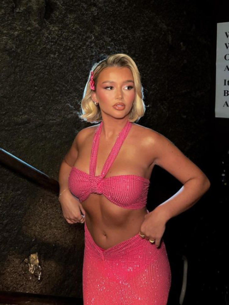 Selfie çektiği için sosyal medya fenomeninin kafasına yumruk attı! "Bunu hak etmiştin" diyerek kendisini savundu G4