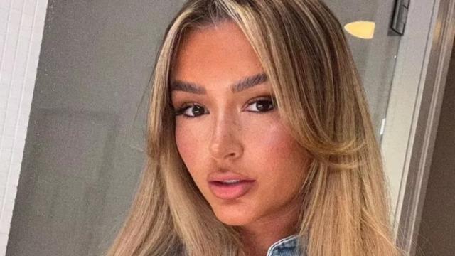 Selfie çektiği için sosyal medya fenomeninin kafasına yumruk attı! Bunu hak etmiştin diyerek kendisini savundu