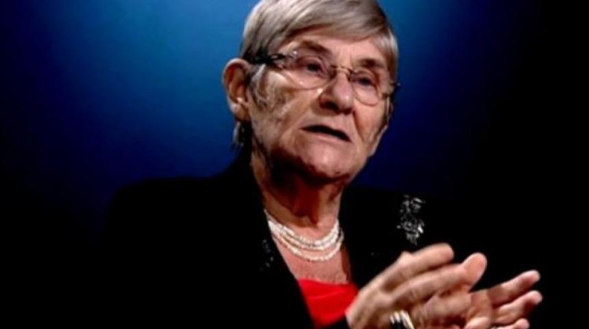 Unutkanlığı hafife almayın... Canan Karatay alzheimer hastalığını önleyecek besinleri tek tek açıkladı! Bunları mutlaka tüketin