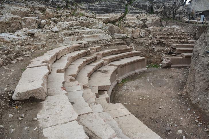 'İçinde altın var' Söylenti hızla yayıldı... Bulunan küp bölge halkını heyecanlandırdı! İçinden çıkan... G2