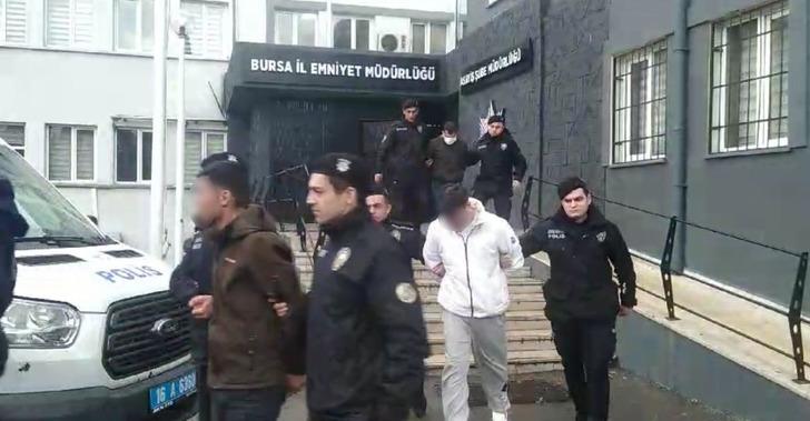 Her cumartesi o şehre gelip... Kamera olmayan sokakları tespit etmişler! Ekiplerden suçüstü G3