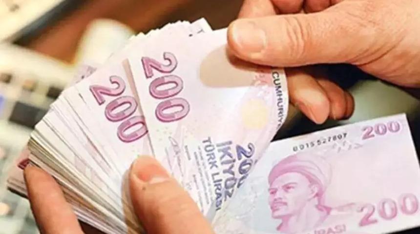 ÇALIŞAN EMEKLİYE 5000 TL İKRAMİYEDE SON DURUM: Çalışan emekliye 5000 TL ikramiye ne zaman yatacak? 4 milyon 689 bin kişiyi ilgilendiriyor!