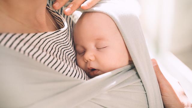 Bebeklerde geniz akıntısı neden olur? Bebeklerde geniz akıntısına ne iyi gelir, nasıl geçer?