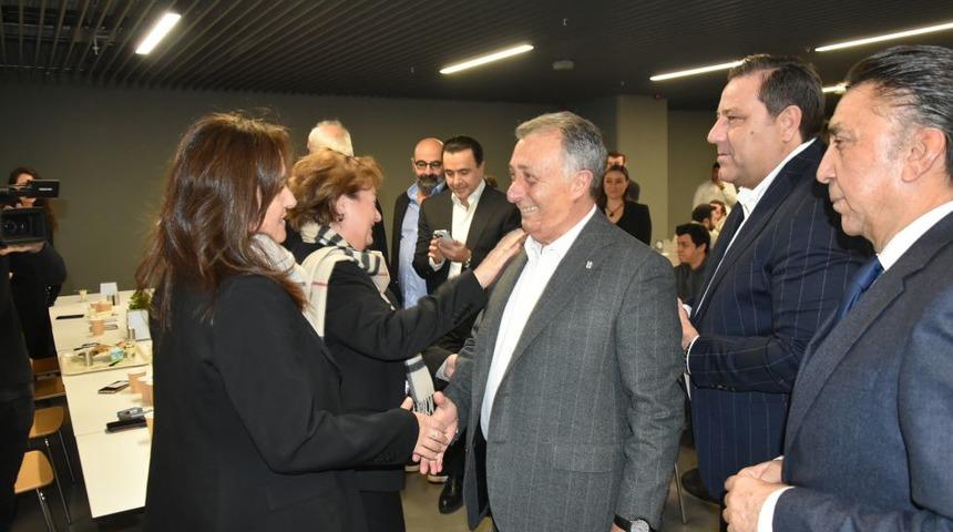 Ahmet Nur Çebi, kulüp çalışanlarına veda etti! "Bu kulübü namusunuz ve şerefinizle koruyun!"