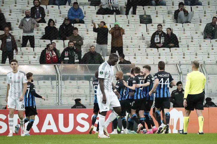 Gruptaki rakipler bile şaşkın! Beşiktaş Club Brugge'a 5-0 yenildi, usta isimler Siyah-Beyazlılar'ı topa tuttu "Bir çuval gol yiyen Beşiktaş mı olur?" G4