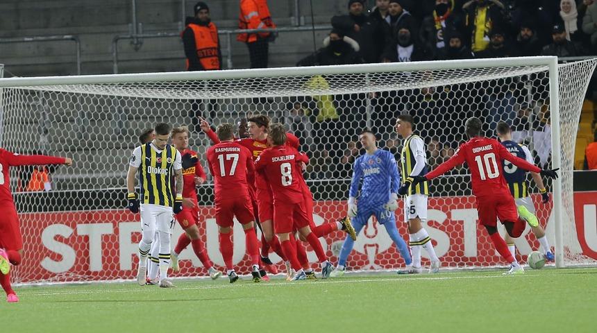 MAÇ SONUCU: Fenerbahçe, Danimarka'da adeta dağıldı! Nordsjaelland deplasmanında farklı mağlubiyet