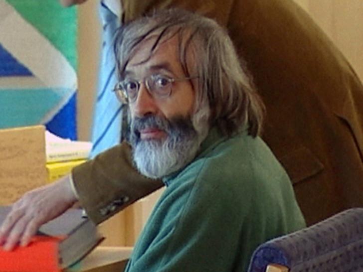 Fransa'da '1000 bakireyle cinsel ilişki yaşamayı' hedefleyen sözde guru tutuklandı! Yoga tarikatı sabah baskınıyla çökertildi G5