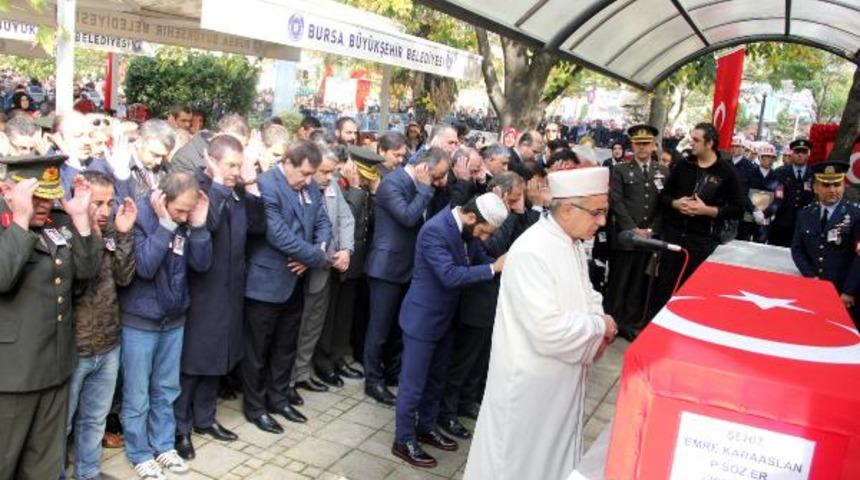 Bursa şehidini dua ve g&ouml;zyaşlarıyla uğurladı